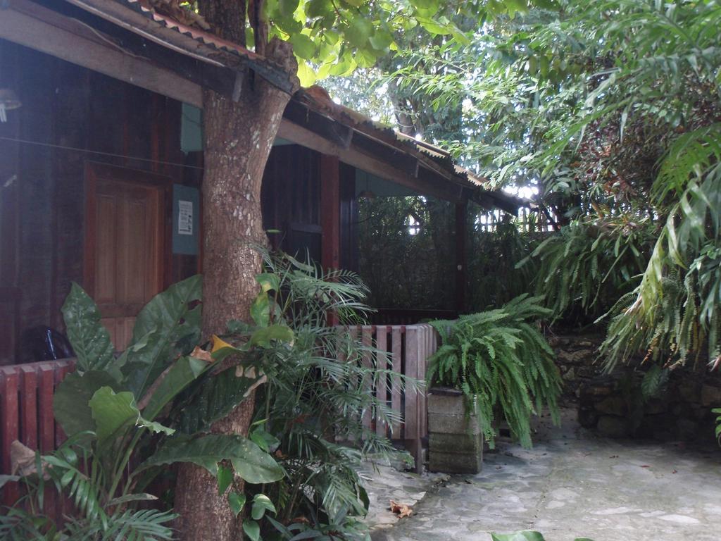 Guest House Posada Ixchel El Remate Kültér fotó